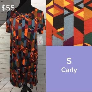 Small Lularoe Carly Dress- NWT